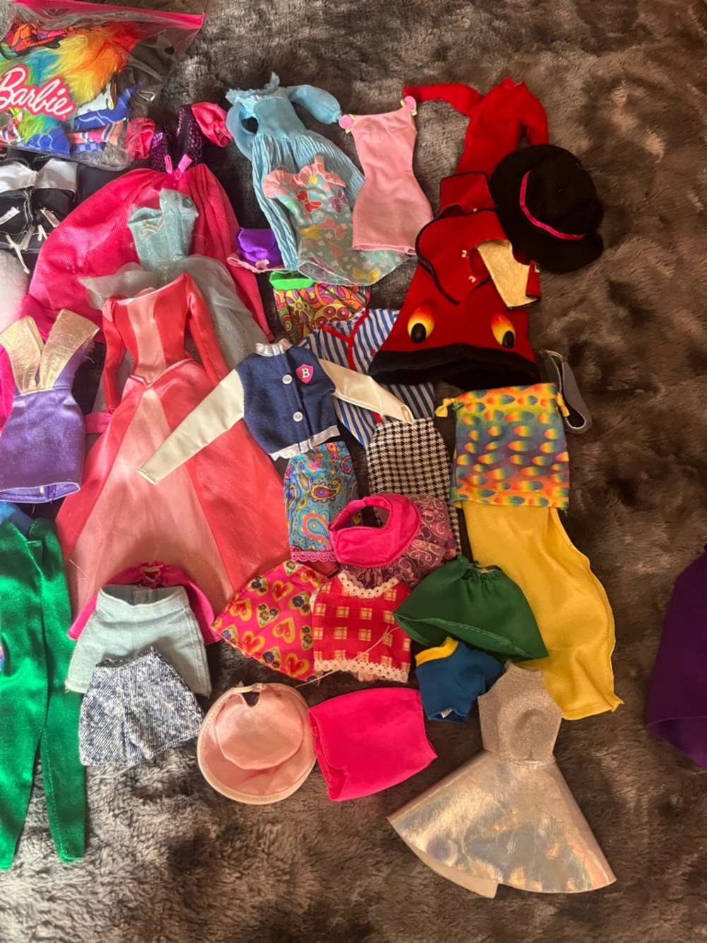 Barbie Huge Lot 80s, 90s Y2K Doll and Clothing - Picture 14 of 15